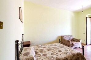1 多间卧室、免费 WiFi、床单