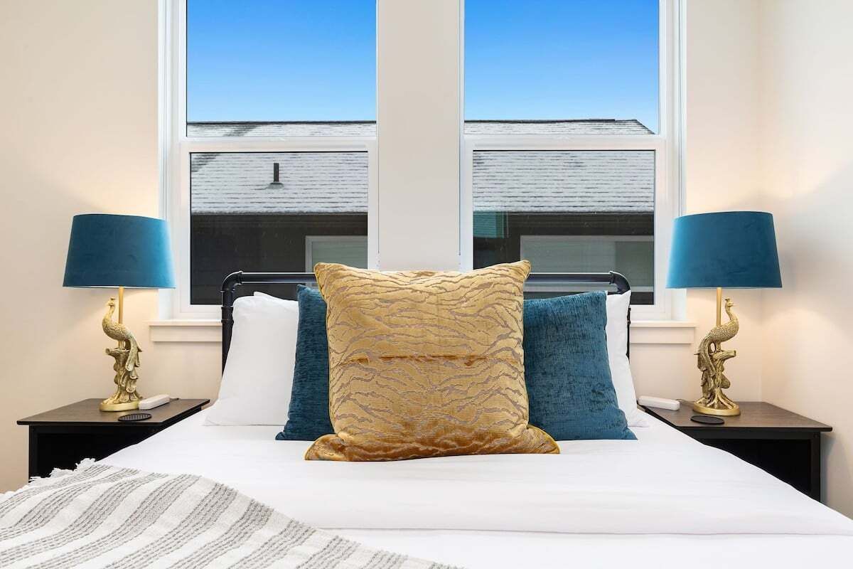 2 habitaciones, tabla de planchar con plancha y wifi gratis 