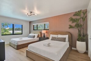 5 bedrooms, desk, iron/ironing board, free WiFi