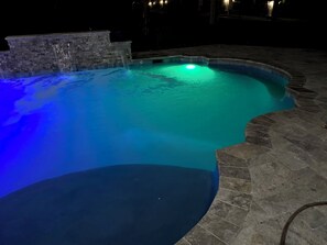 Pool - Huge 5 bedroom in Baton Rouge with Pool, Theatre 55m to New Orleans Super Bowl (Baton Rouge)
