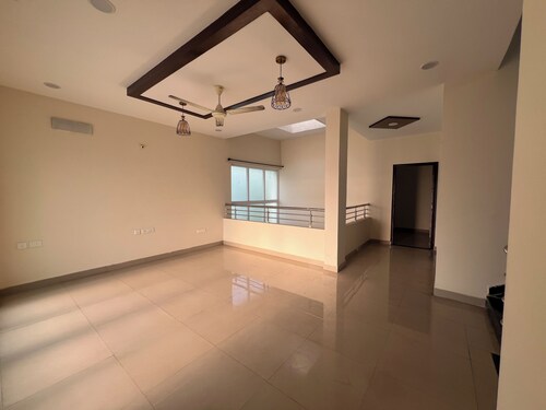 Spacious 4-bedroom villa with WiFi and AC in wonderful Hyderabad