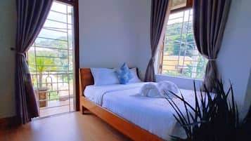 Superior Room, Mountain View | Hypo-allergenic bedding, soundproofing, free WiFi