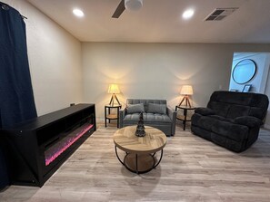 スマートテレビ、暖炉