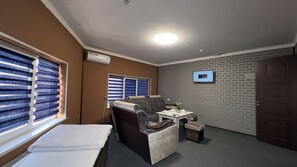 Double Room | In-room dining - Turon hotel (Denov)