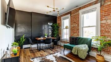 Rumah | 4 kamar tidur