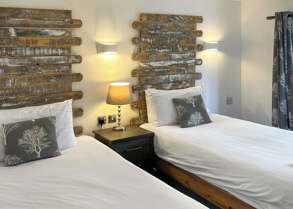 2 bedrooms