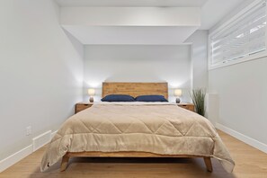 3 habitaciones, escritorio, tabla de planchar con plancha y wifi gratis 
