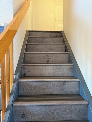 Interior - Charming 3-bedroom house in delightful Longmont with WiFi, AC (Longmont)