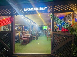 Living area - Milly Jay Hotel an Event Center (Punikrom)