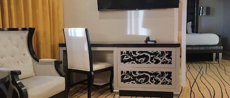 2 Schlafzimmer, Schreibtisch, Bügeleisen/Bügelbrett, kostenloses WLAN