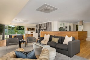 Fernseher