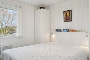 3 bedrooms, free WiFi - Cozy summer house close to the beach (Assens)