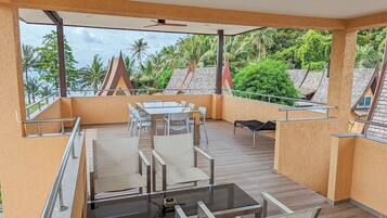 Penthouse, Sea View | 1 bedroom, minibar, free WiFi