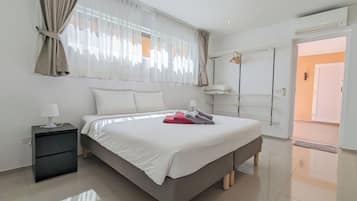 Apartment, Lake View | Minibar, free WiFi