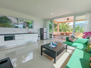 Leilighet, utsikt mot innsjø | Minibar og wi-fi (inkludert)