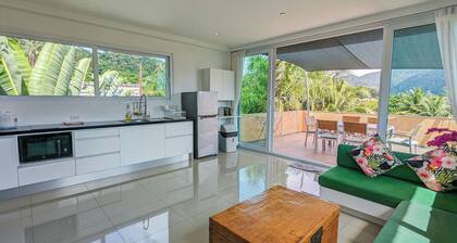 Poolside Apartments and Rooms