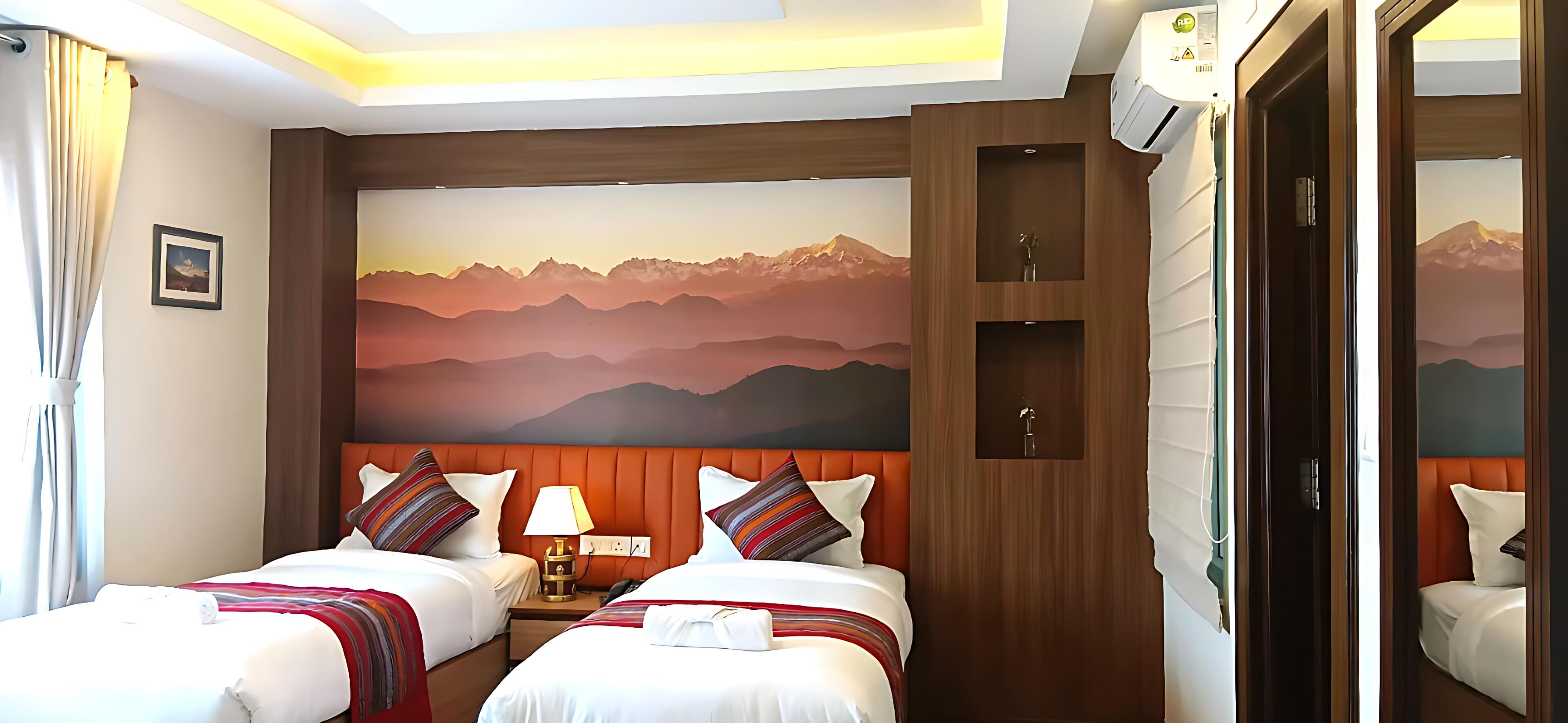 Deluxe appartement, 2 slaapkamers, uitzicht op de stad | Lakens van Egyptisch katoen, luxe beddengoed, pillowtop-bedden
