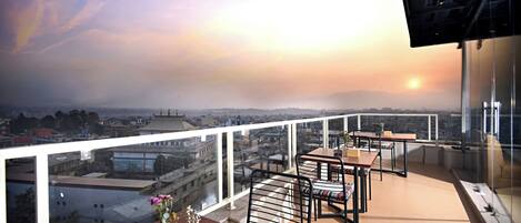 Junior Single Room, 1 King Bed, Balcony, Executive Level | Terrace/patio