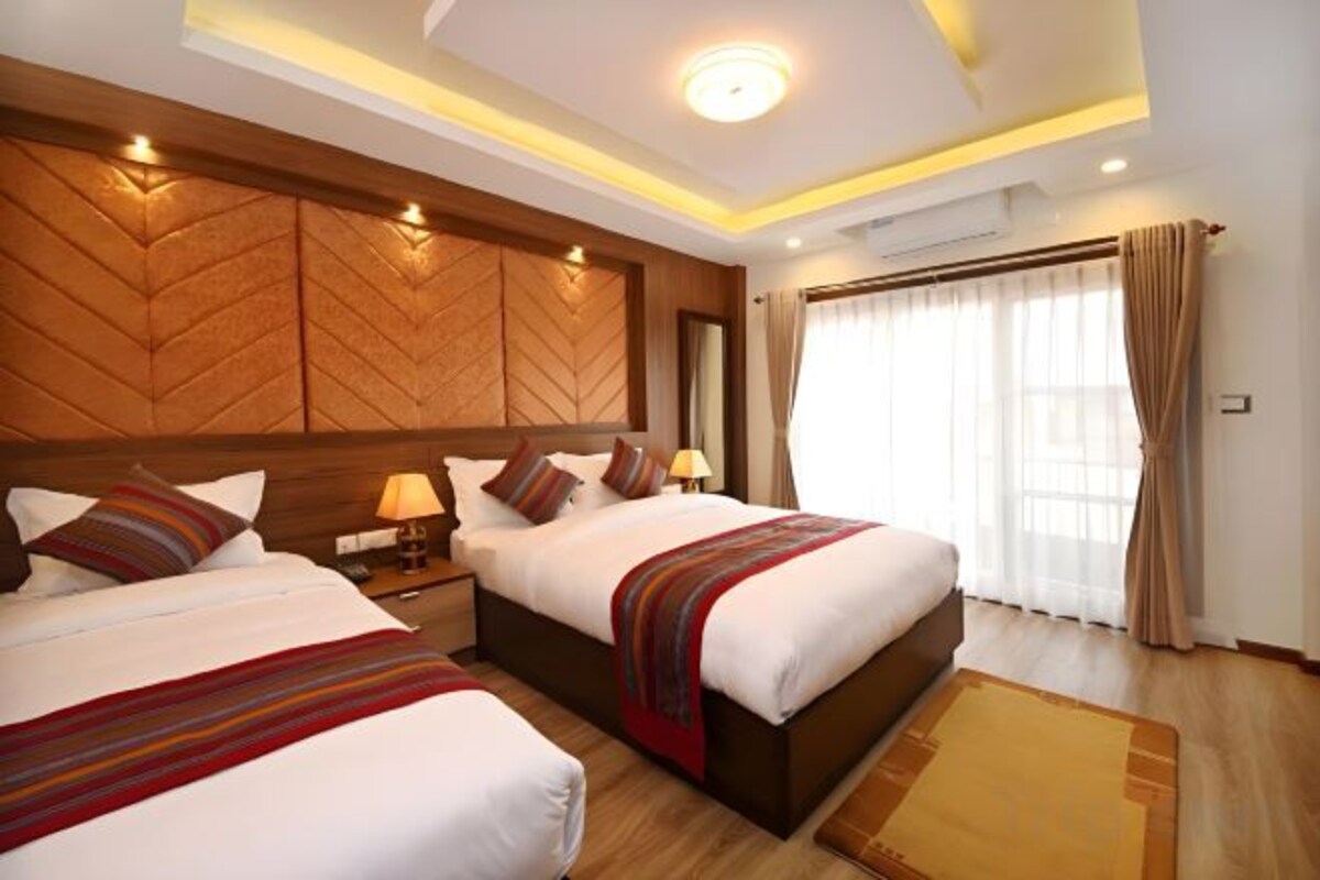 Deluxe Family Room