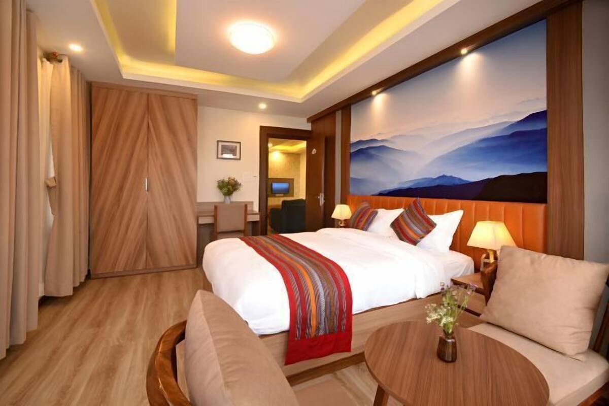 Egyptian cotton sheets, premium bedding, pillow-top beds