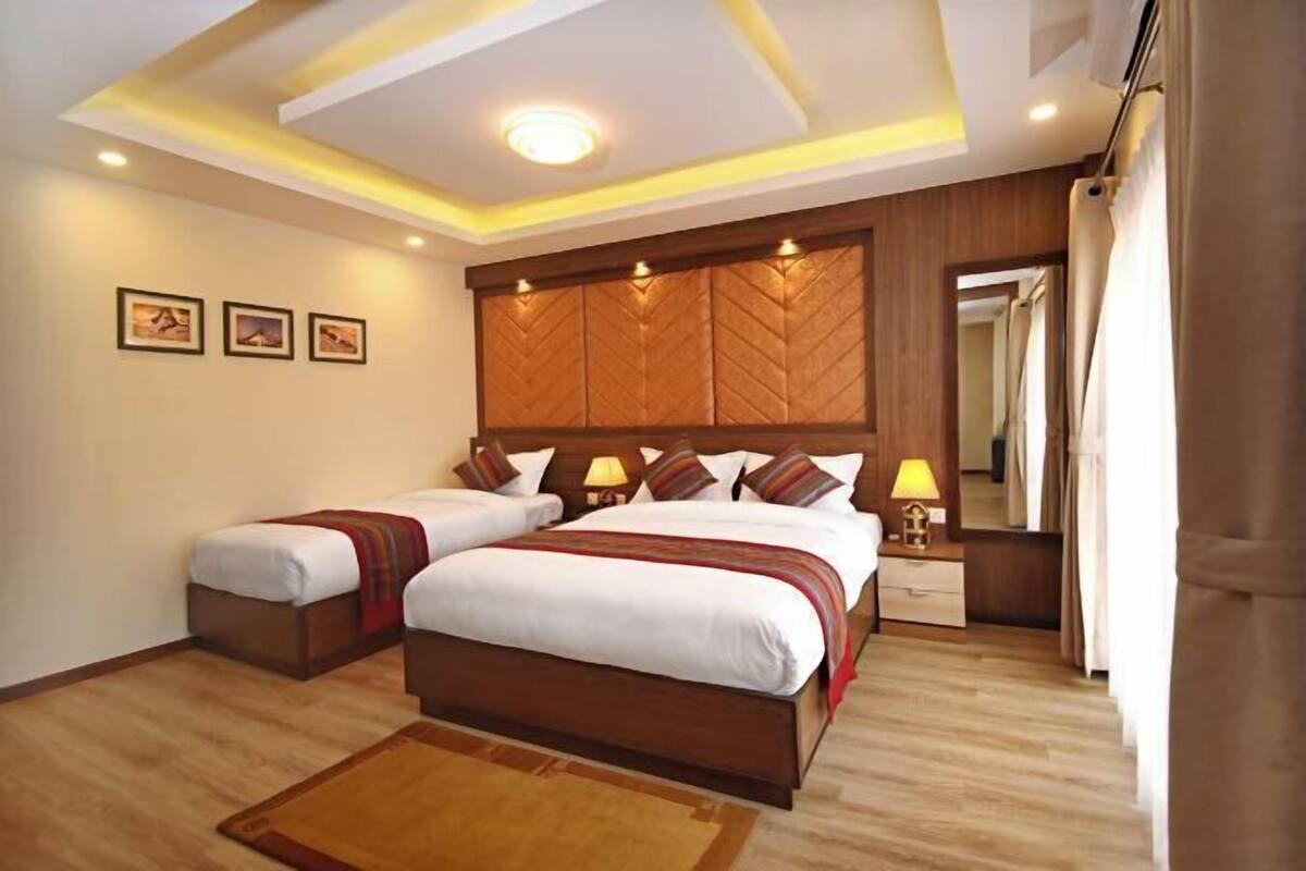 Egyptian cotton sheets, premium bedding, pillow-top beds
