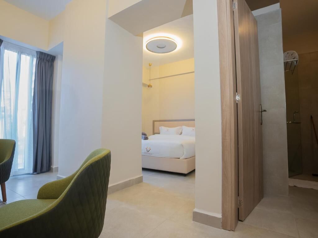 Comfort Studio Suite, City View | Blackout drapes, iron/ironing board, free WiFi