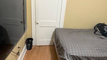 Apartment | 2 bedrooms, free WiFi, bed sheets