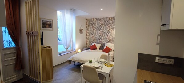 Fer et planche à repasser, Wi-Fi, draps fournis