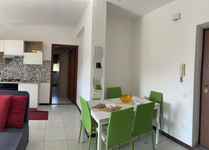 Dining - Sbrijù Pier - Palermo Center (Palermo)