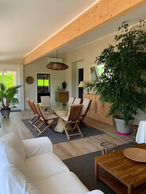 Interior - Magnificent Villa with swimming pool (Gardonne)