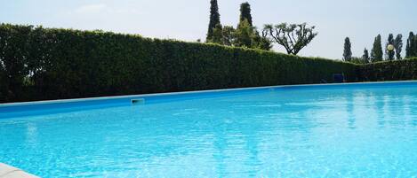 Piscina all'aperto