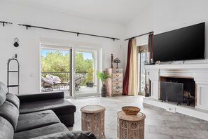 تلفزيون، مدفأة