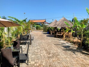 Living area - Samroas Homestay (Ponhea Lueu)