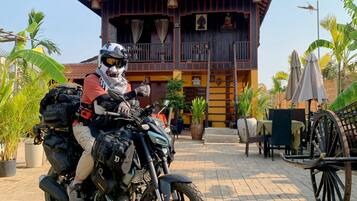 Vista frontal de la propiedad