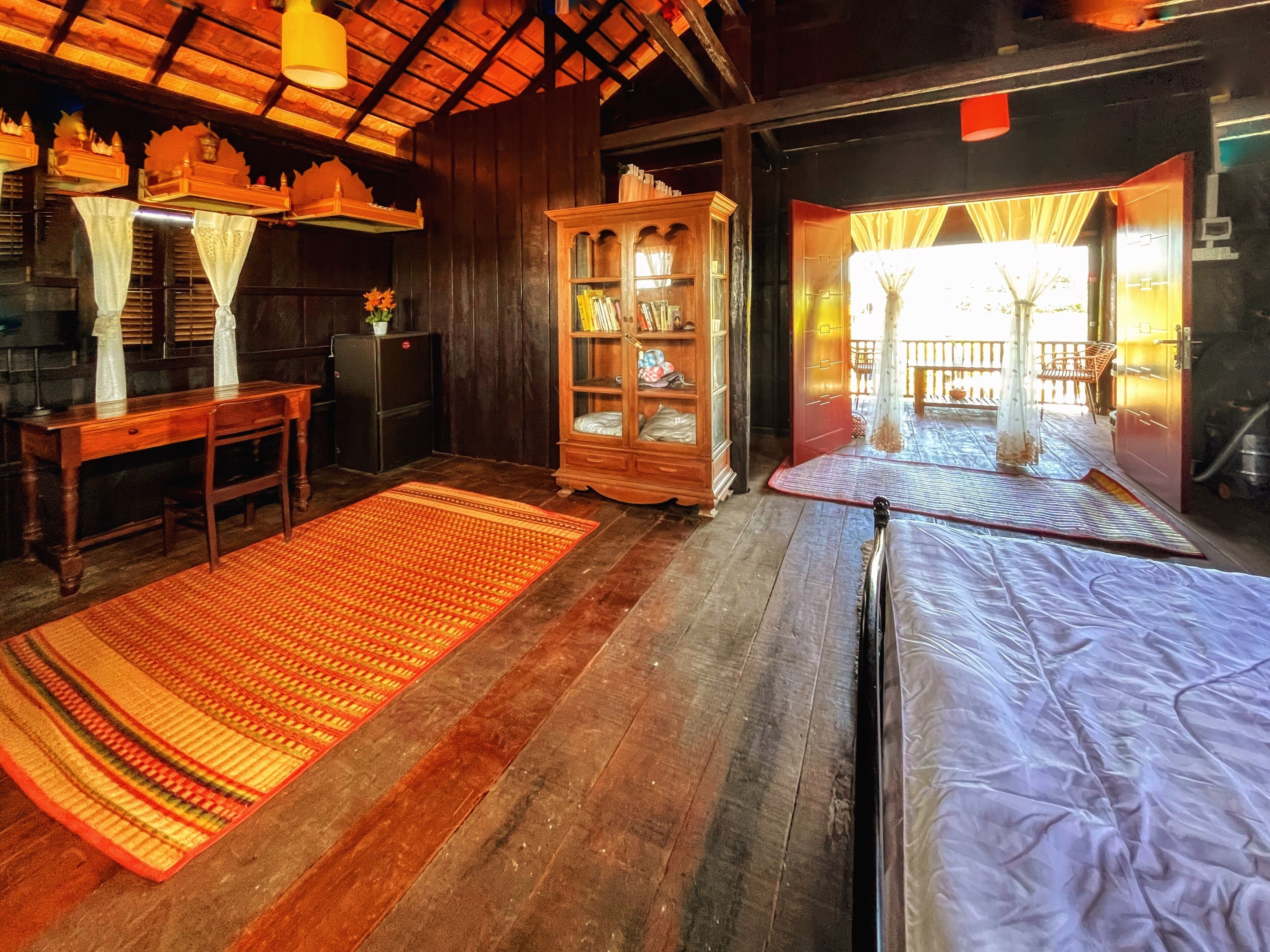 Deluxe Double or Twin Room, Balcony, Mountain View | Minibar, desk, laptop workspace, free WiFi