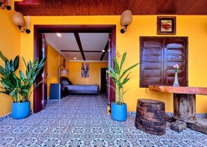 Classic-Zimmer | Minibar, Schreibtisch, laptopgeeigneter Arbeitsplatz, kostenloses WLAN