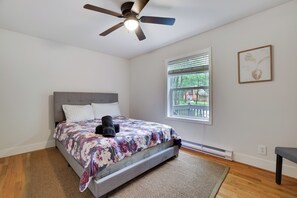 4 chambres, fer et planche à repasser, Wi-Fi gratuit, draps fournis