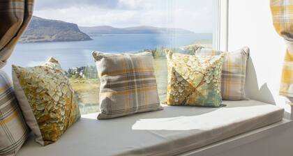 Stunning private villa for 6 guests with WIFI, TV, terrace and pets allowed