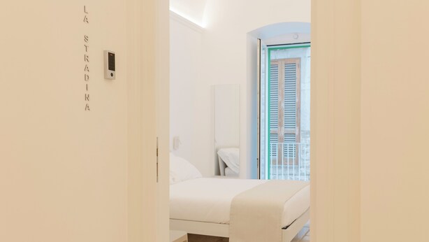 1 chambre, coffres-forts dans les chambres, bureau
