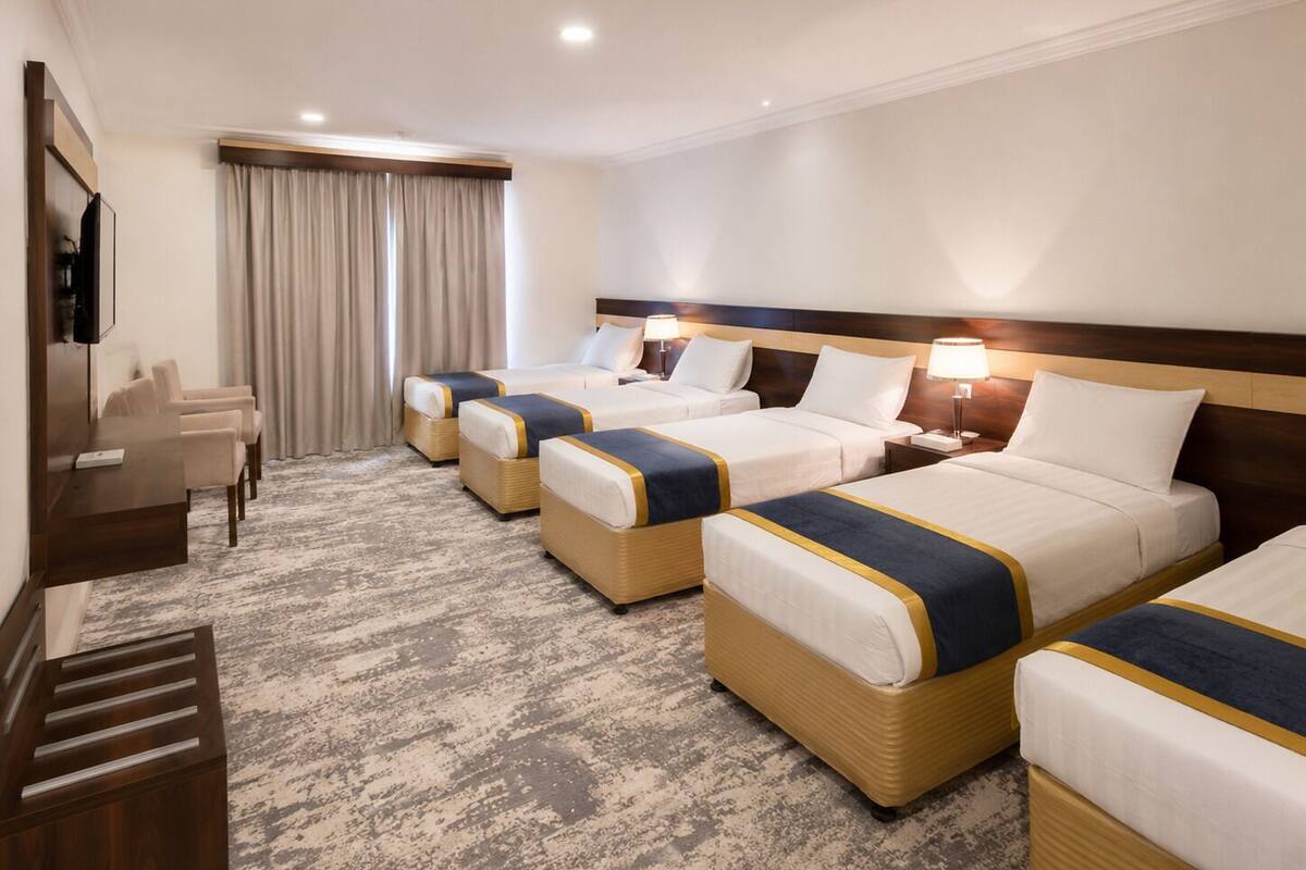 Family Room, 1 Bedroom