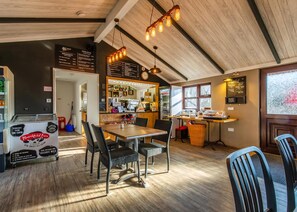 تناول الطعام