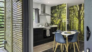 Kühlschrank, Ofen, Herdplatte, Toaster