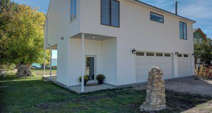 Bear Lake Fox Farm Guest House