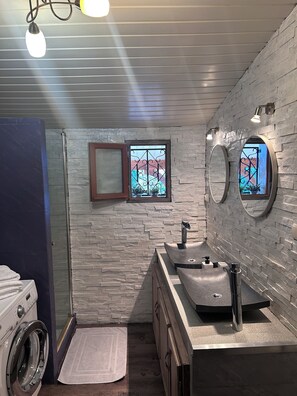 Towels, toilet paper