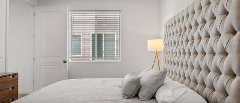 3 slaapkamers, een bureau, reisbedje, gratis wifi