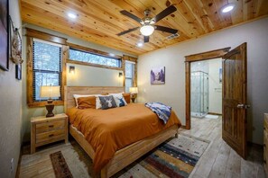 3 chambres, fer et planche à repasser, Wi-Fi, literie fournie