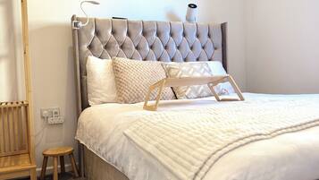 1 bedroom, in-room safe, desk, iron/ironing board