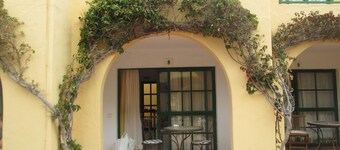 Duplex Apartment, with private garden, in quiet complex