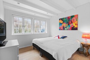 4 chambres, fer et planche à repasser, accès au Wi-Fi (inclus)
