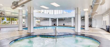 Indoor spa tub